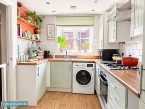 Kitchen- click for photo gallery